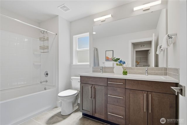 18733 14th Place W, Lynnwood, WA 98037