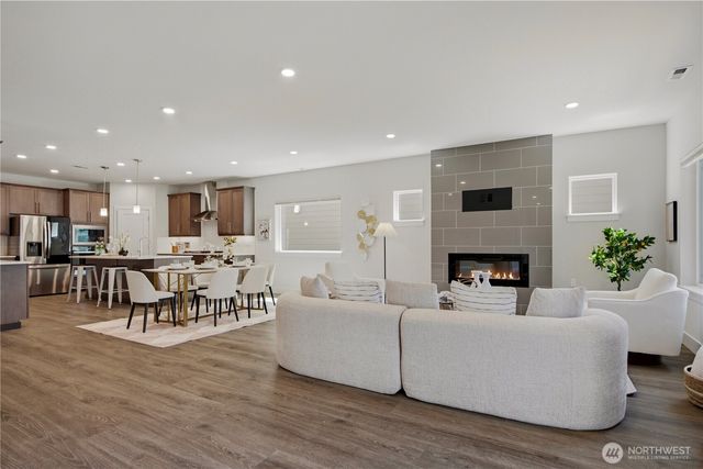 18733 14th Place W, Lynnwood, WA 98037