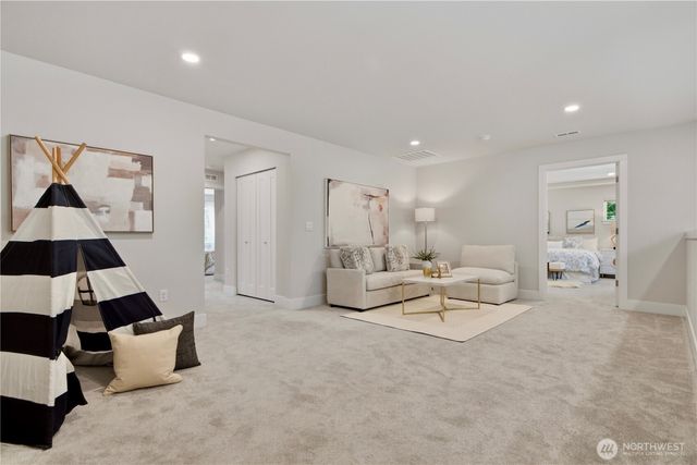 18733 14th Place W, Lynnwood, WA 98037