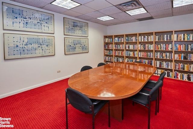 870 United Nations Plz Apt 20B, New York City, NY 10017