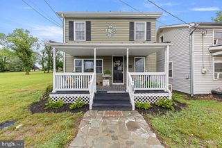 143 N WATER ST, Woodstock, VA 22664