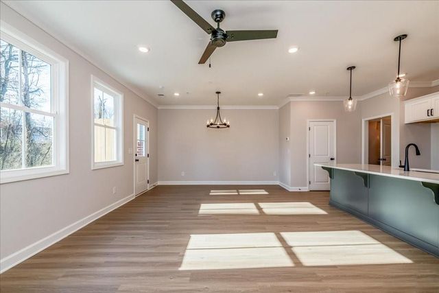 550 Feldspar Way, Lawrenceville, GA 30043