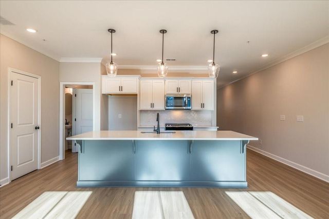 550 Feldspar Way, Lawrenceville, GA 30043