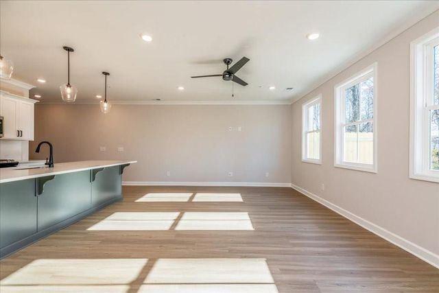 550 Feldspar Way, Lawrenceville, GA 30043