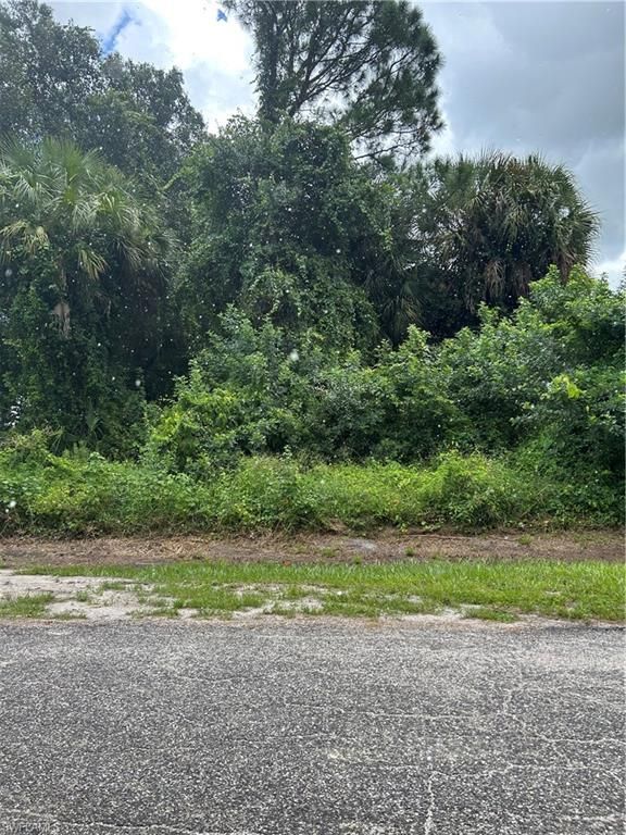 606 McArthur AVE, LEHIGH ACRES, FL 33936 — exterior