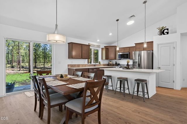 52081 White Fir, La Pine, OR 97739