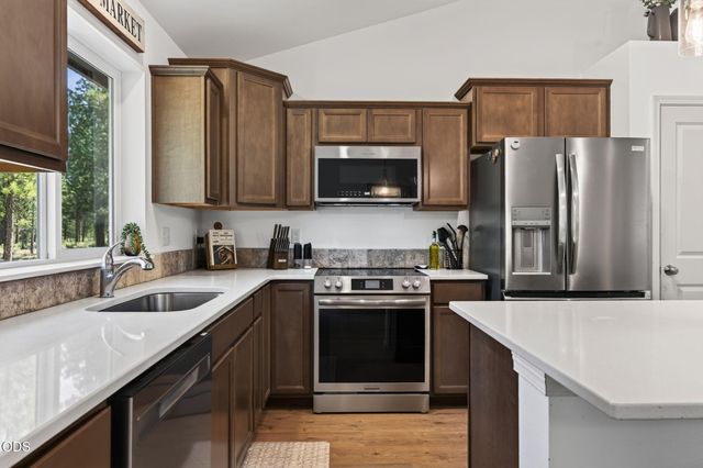 52081 White Fir, La Pine, OR 97739