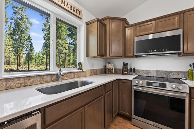 52081 White Fir, La Pine, OR 97739