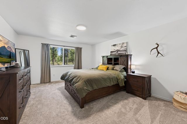 52081 White Fir, La Pine, OR 97739