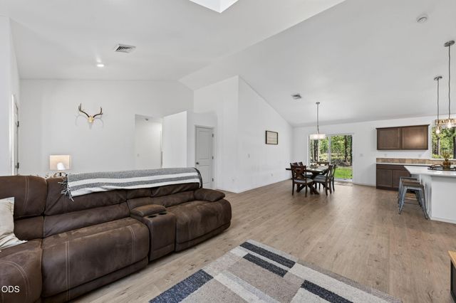 52081 White Fir, La Pine, OR 97739