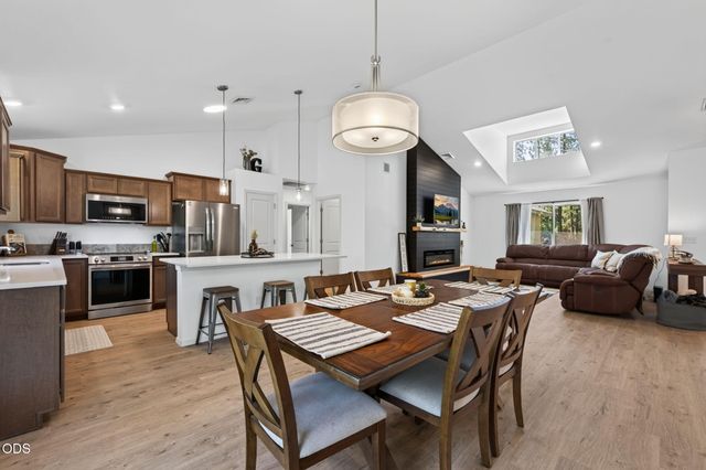 52081 White Fir, La Pine, OR 97739