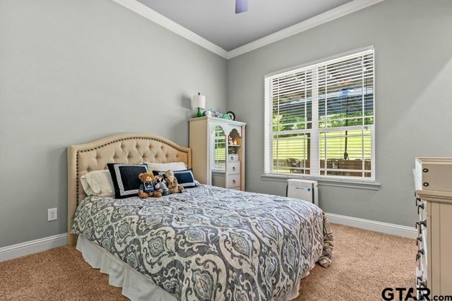 1647 E Mountain Street S, Longview, TX 75604