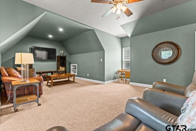 1647 E Mountain Street S, Longview, TX 75604