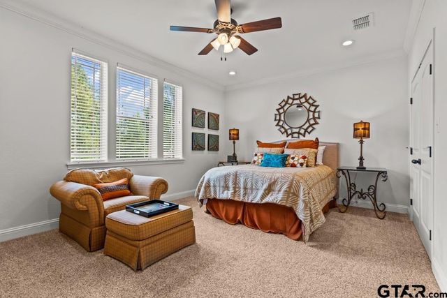 1647 E Mountain Street S, Longview, TX 75604