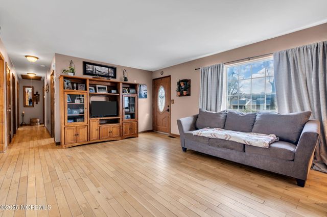 354 Western Boulevard, Bayville, NJ 08721