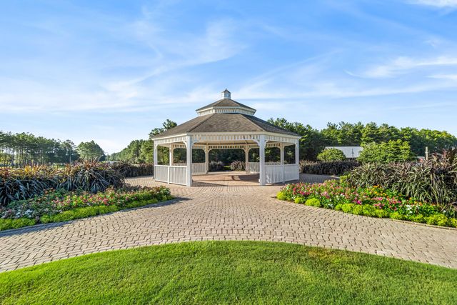 33 Caymus Cove, Freeport, FL 32439