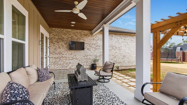 33 Caymus Cove, Freeport, FL 32439