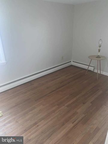 314 E CHERRY ST, Elizabethtown, PA 17022