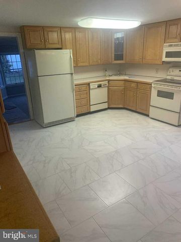 314 E CHERRY ST, Elizabethtown, PA 17022