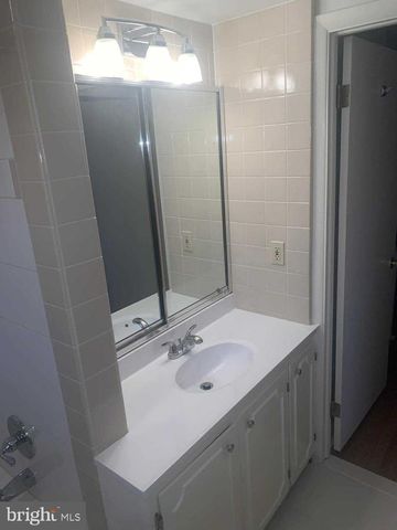 314 E CHERRY ST, Elizabethtown, PA 17022