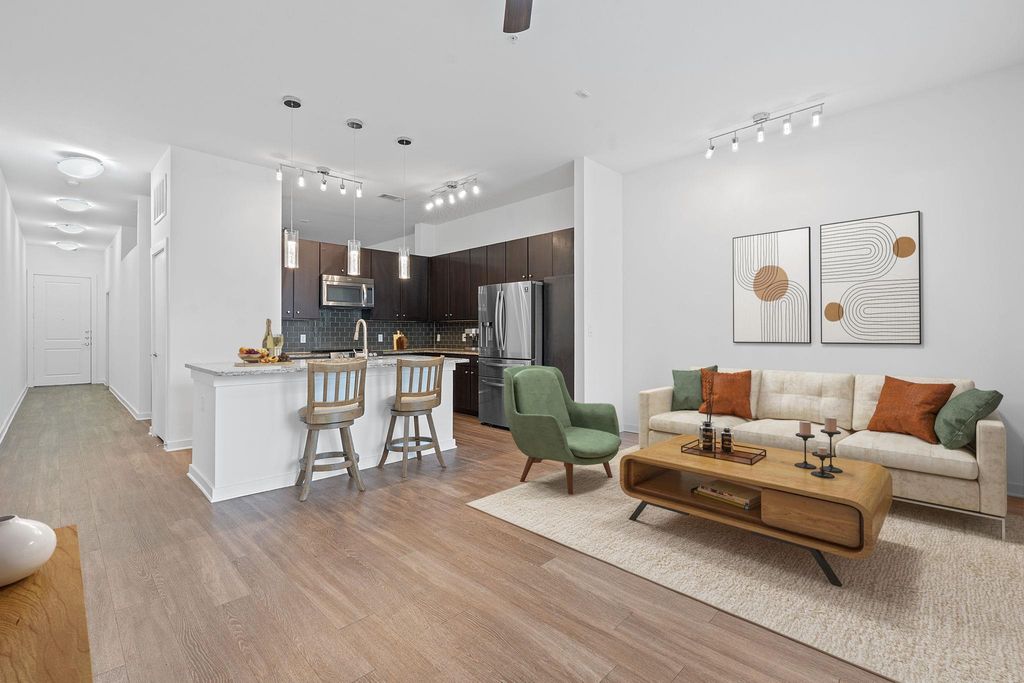 1900 Barton Springs RD 2009, Austin, TX 78704