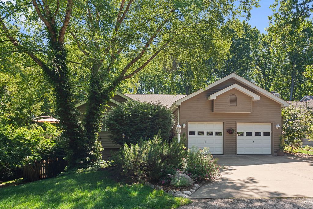 30 Bristol Drive, Michigan City, IN 46360