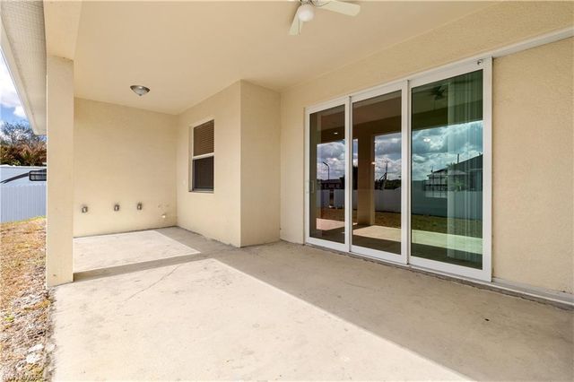 2919 23rd ST SW, Lehigh Acres, FL 33976