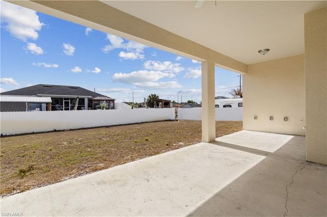 2919 23rd ST SW, Lehigh Acres, FL 33976