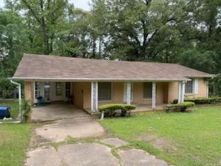 329 Rogers St, Camden, AR 71701