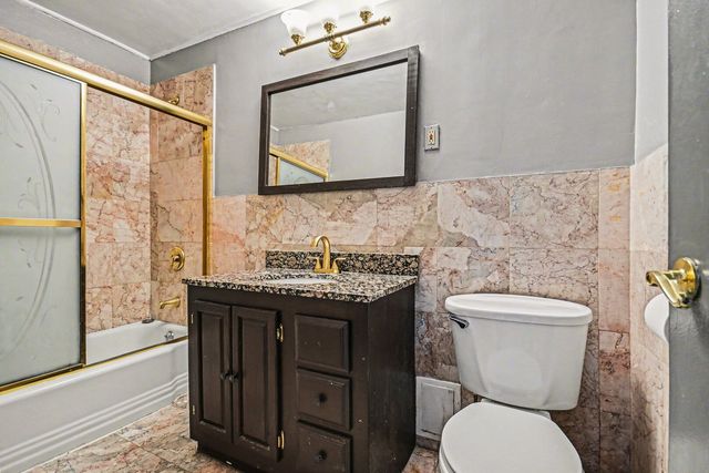 5740 N sheridan Road 8D, Chicago, IL 60660