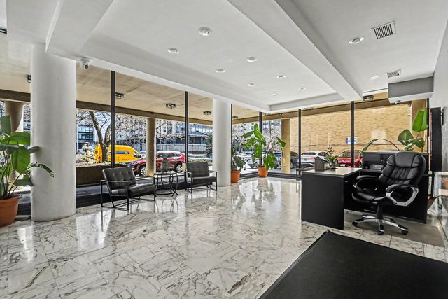 5740 N sheridan Road 8D, Chicago, IL 60660