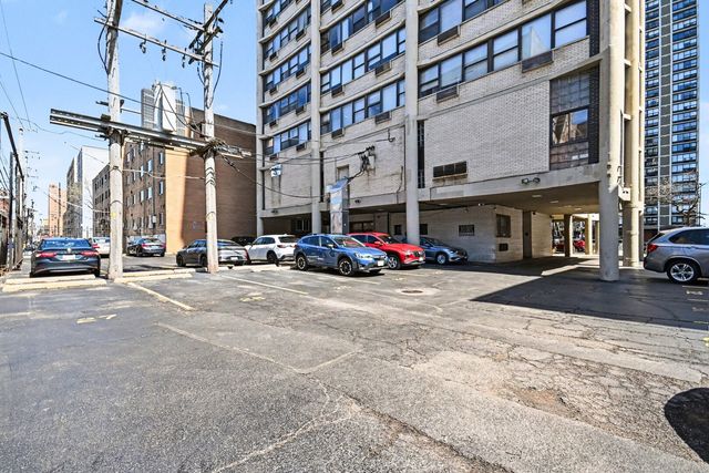 5740 N sheridan Road 8D, Chicago, IL 60660