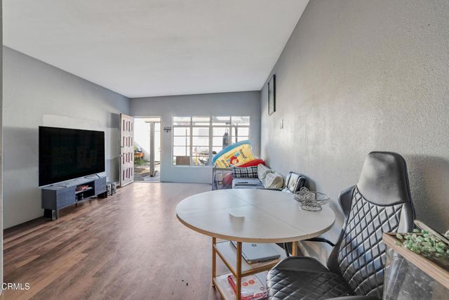 2941 W Hemlock Street 22, Oxnard, CA 93035