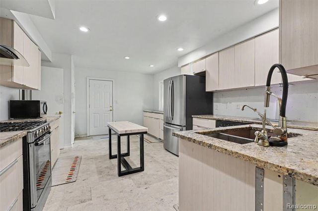 3216 Circle Drive, Flint, MI 48507