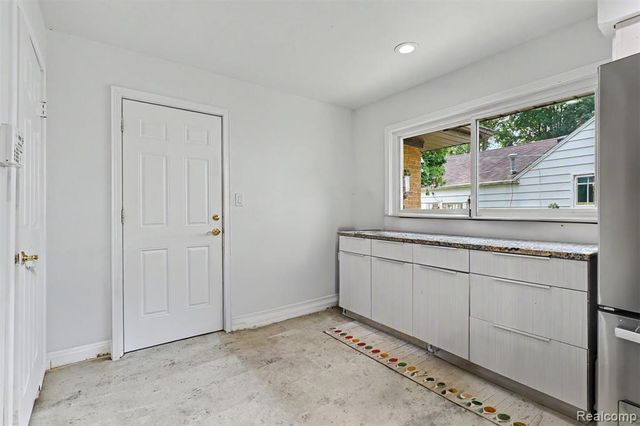 3216 Circle Drive, Flint, MI 48507