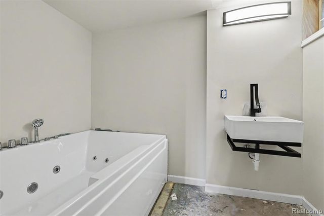 3216 Circle Drive, Flint, MI 48507