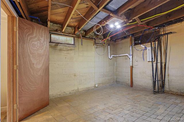3216 Circle Drive, Flint, MI 48507
