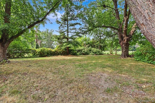 3216 Circle Drive, Flint, MI 48507