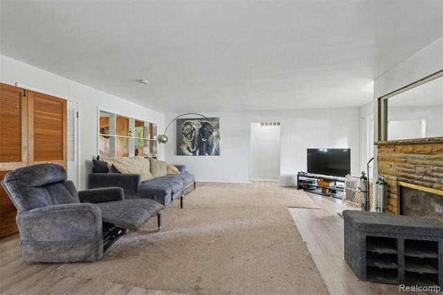 3216 Circle Drive, Flint, MI 48507
