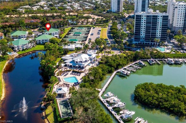 511 Club Side DR 1-511, Naples, FL 34110
