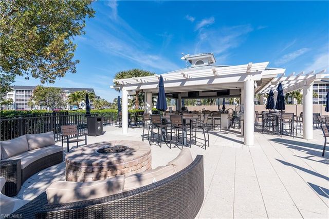 511 Club Side DR 1-511, Naples, FL 34110