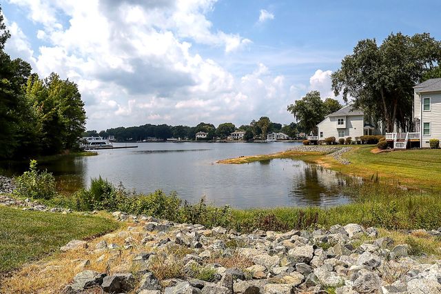 18816 Nautical Drive, Cornelius, NC 28031