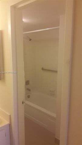 4384 NW 9th Avenue 183B, Deerfield Beach, FL 33064