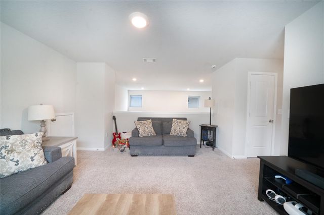 1228 Vogel DR, Georgetown, TX 78626