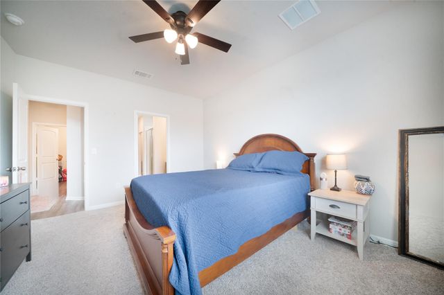 1228 Vogel DR, Georgetown, TX 78626