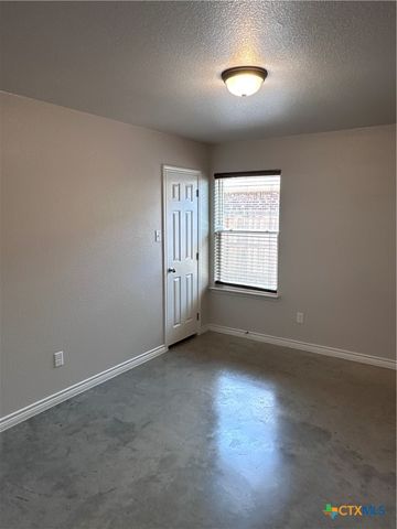 1239 Liberation Lane B, Copperas Cove, TX 76522