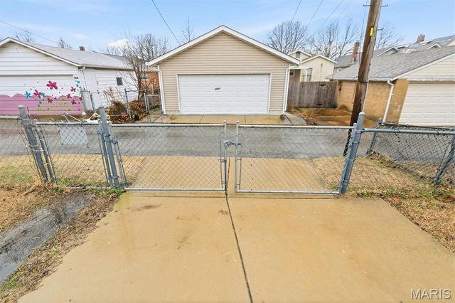 4126 Bates Street, St Louis, MO 63116