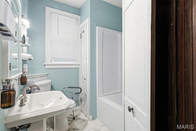 4126 Bates Street, St Louis, MO 63116