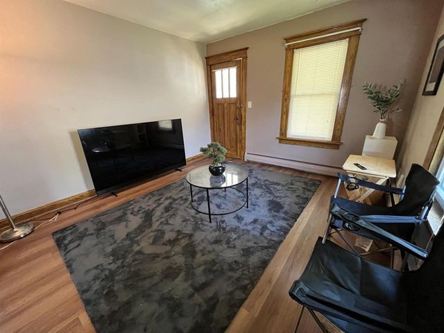 826 W SUMMER STREET, Appleton, WI 54914
