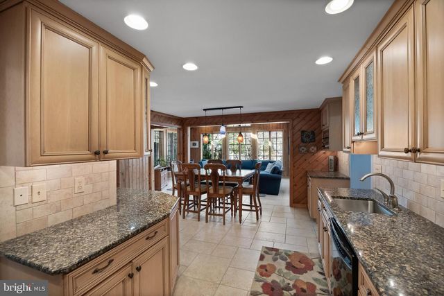 8 MEADOWWOOD COURT, Medford, NJ 08055